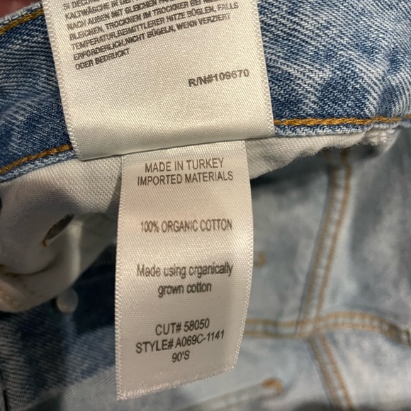 AGOLDE 90s Mid Rise Loose Fit Jeans in Captured - Picture 5 of 8